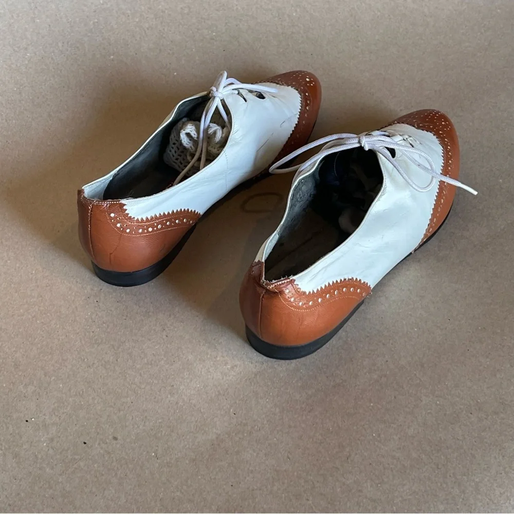 Van Eli White and Brown Wingtip Lace-Up Oxfords - Picture 8 of 8